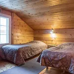 Holiday home Vaarapirtti - Taehti By Interhome *
