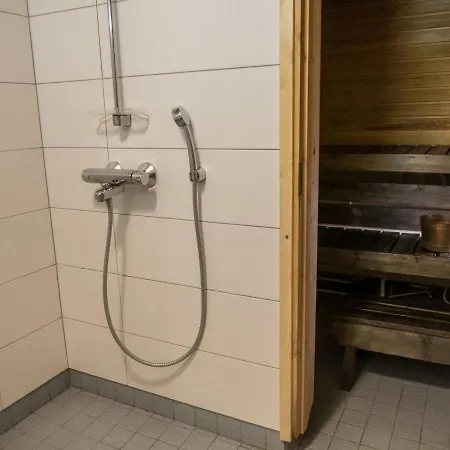 Casa vacanze Vaarapirtti - Taehti By Interhome